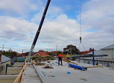 Crane work done by Righton