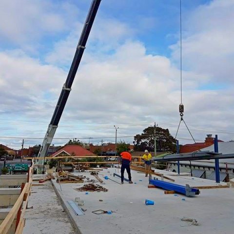 Crane work done by Righton