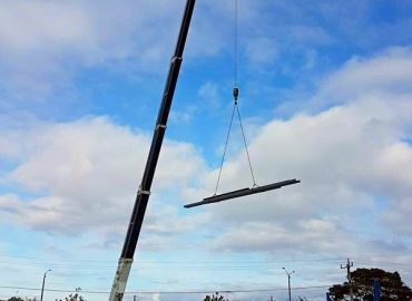Crane work done by Righton